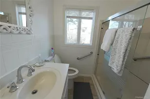 371 S River Rd, Calverton, NY 11933 - Photo 18