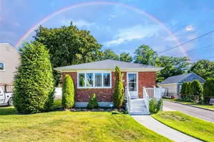 1253 Raymond Rd, North Bellmore, NY 11710 - Photo 2