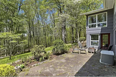 19 Macaulay Road, Katonah, NY 10536 - Photo 4