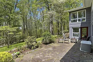 19 Macaulay Rd, Katonah, NY 10536 - Photo 4