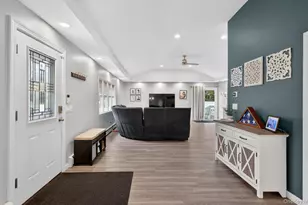 737 Belmore Ave, Islip Terrace, NY 11752 - Photo 4