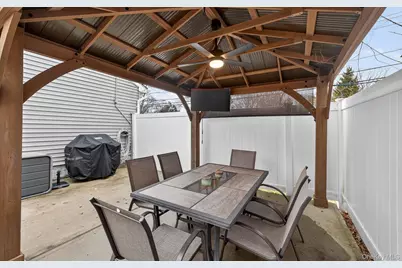 737 Belmore Avenue, Islip Terrace, NY 11752 - Photo 30