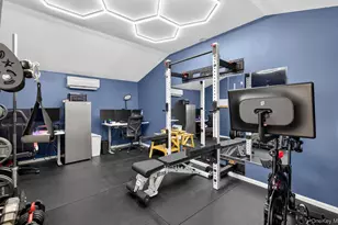 737 Belmore Ave, Islip Terrace, NY 11752 - Photo 24