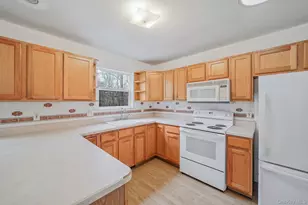 22 Wright Rd, Manorville, NY 11949 - Photo 14