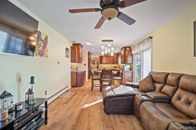 194 Miller Place Road, Miller Place, NY 11764 - Photo 18