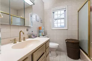 23 Moccasin Pl, Monsey, NY 10952 - Photo 18