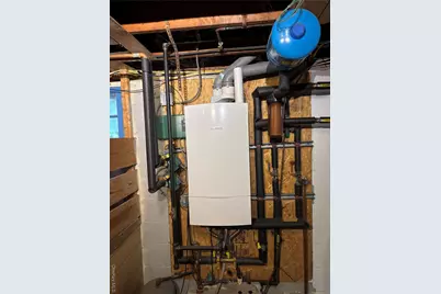 1262 Saxon Avenue, Bay Shore, NY 11706 - Photo 10