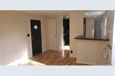 112 Cambridge Cirlcle, Loch Sheldrake, NY 12759 - Photo 4