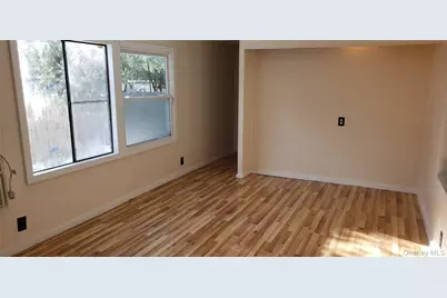 112 Cambridge Cirlcle, Loch Sheldrake, NY 12759 - Photo 2