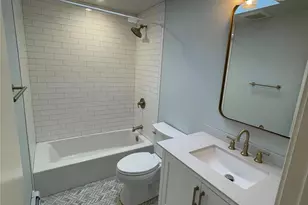 [Address not provided], Bay Shore, NY 11706 - Photo 4