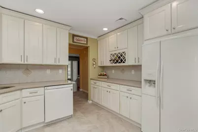 84 Strathmore Village Drive, South Setauket, NY 11720 - Photo 16