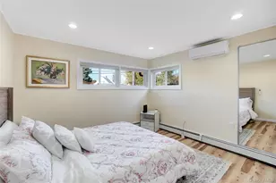 9 Autumn Ln, Hicksville, NY 11801 - Photo 14