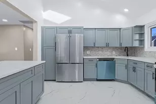 1367 Pine Acres Blvd, Bay Shore, NY 11706 - Photo 10