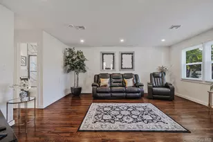 2 Polo St, Dix Hills, NY 11746 - Photo 16