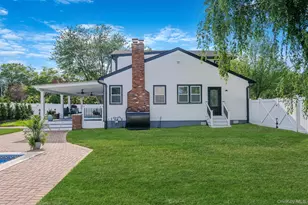 2 Polo St, Dix Hills, NY 11746 - Photo 4