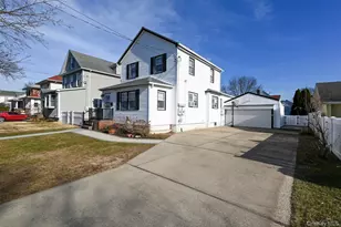 81 Irving Ave, Floral Park, NY 11001 - Photo 4