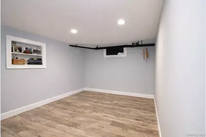 226 N Forest Avenue, Rockville Centre, NY 11570 - Photo 28