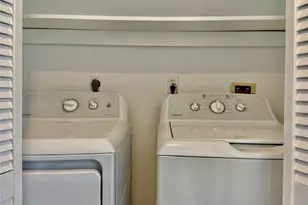 825 Oak Dr, Southold, NY 11971 - Photo 14