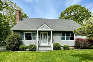 825 Oak Dr, Southold, NY 11971 - Photo 2