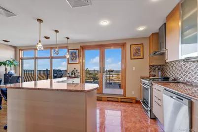 909 Gerry Avenue, Long Beach, NY 11561 - Photo 4