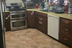 31 Parker Ave, New City, NY 10956 - Photo 2