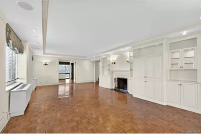 100 Hilton Avenue #PH 5, Garden City, NY 11530 - Photo 6