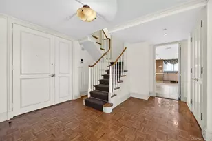 100 Hilton Ave, Garden City, NY 11530 - Photo 2
