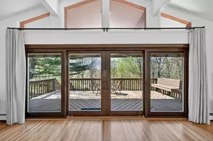 37 Glengary Ln, Croton on Hudson, NY 10520 - Photo 12