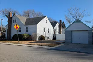 246-04 86th Ave, Bellerose, NY 11426 - Photo 4