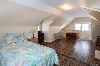 246-04 86th Avenue, Bellerose, NY 11426 - Photo 20