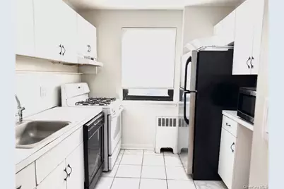 1 Terrace Circle #3H, Great Neck, NY 11021 - Photo 2