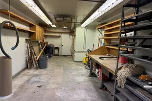 15 Bond Ln, Hicksville, NY 11801 - Photo 40