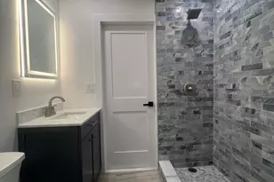 15 Bond Ln, Hicksville, NY 11801 - Photo 26