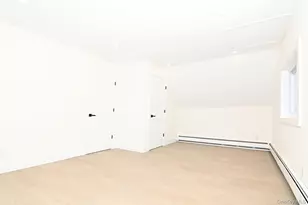 15 Bond Ln, Hicksville, NY 11801 - Photo 32