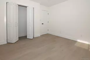 15 Bond Ln, Hicksville, NY 11801 - Photo 16