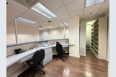 133-47 Sanford Avenue #1H, Flushing, NY 11355 - Photo 2