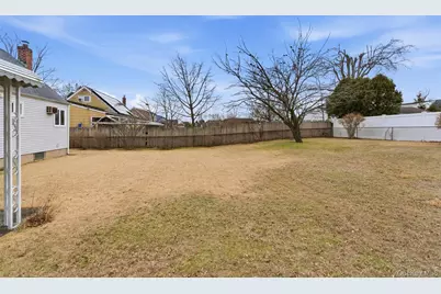 14 Starlight Court, West Babylon, NY 11704 - Photo 20