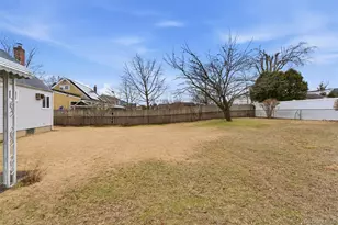 14 Starlight Ct, West Babylon, NY 11704 - Photo 20