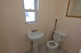 1075 Harrison St, Uniondale, NY 11553 - Photo 8