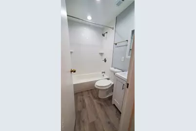 11 Laramie Court #11, Coram, NY 11727 - Photo 4