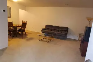 11 Laramie Ct, Coram, NY 11727 - Photo 10