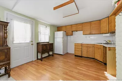 704 Barnes Avenue, Baldwin, NY 11510 - Photo 12