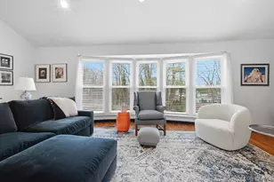 20 Manors Dr, Jericho, NY 11753 - Photo 10