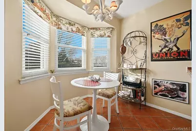 20 Manors Drive, Jericho, NY 11753 - Photo 2