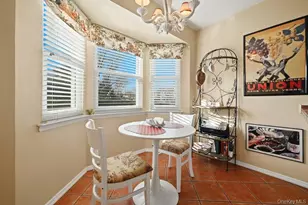 20 Manors Dr, Jericho, NY 11753 - Photo 2