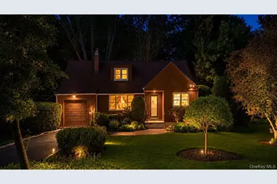 9 Sheep Pasture Lane, Huntington, NY 11743 - Photo 2