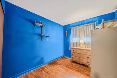 85 Hawthorne Street, Selden, NY 11784 - Photo 10