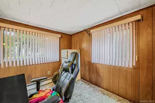 85 Hawthorne St, Selden, NY 11784 - Photo 8