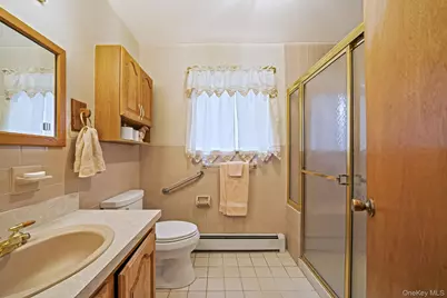 85 Hawthorne Street, Selden, NY 11784 - Photo 12