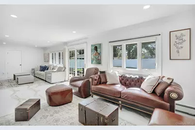 8 Autumn Lane, Hicksville, NY 11801 - Photo 12